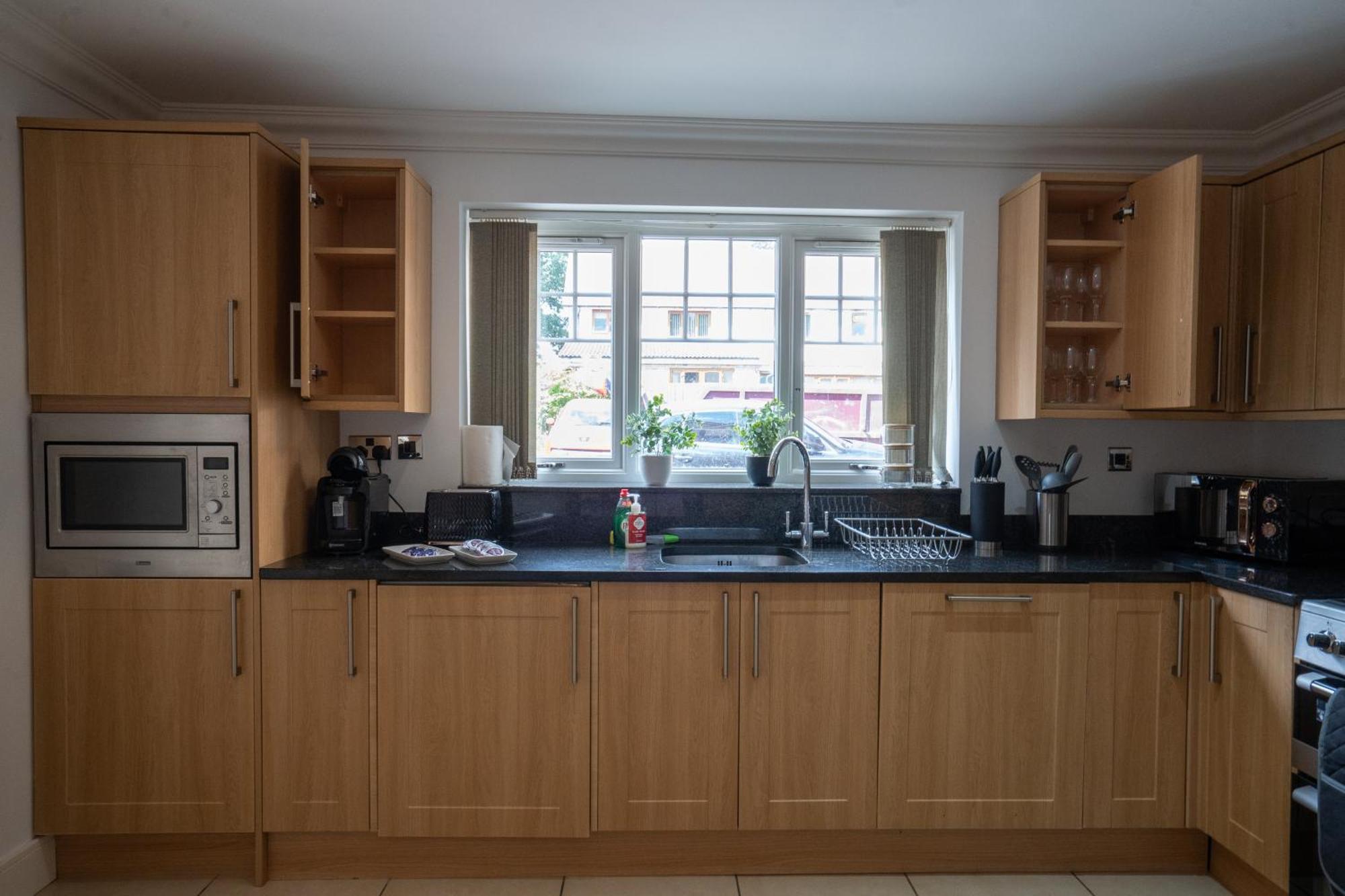 Emirates House, Luxe 5 Bed, With King Sized Beds, Next To Aiport & Nec, Jlr 5 Mins Βίλα Marston Green Εξωτερικό φωτογραφία